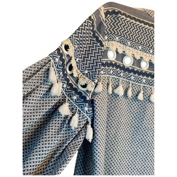 Dodo Bar Or Light Blue Embroidered Blouse - Picture 11 of 12